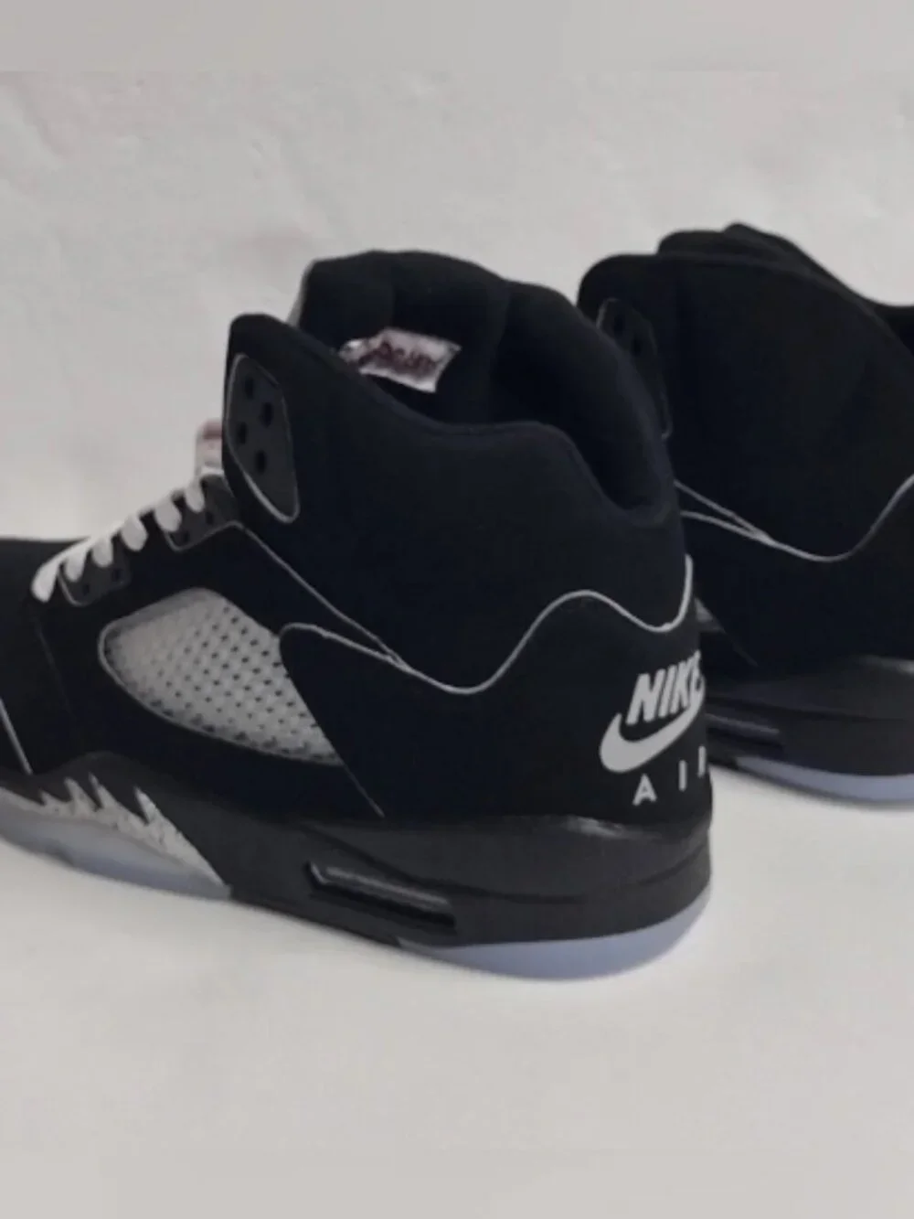 Air Jordan 5 Retro OG Black Metallic Reimagined 2025